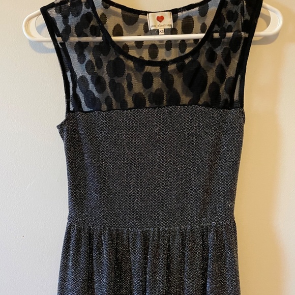 3/$15 Women Dress Lace Top, Lace back with Metallic sparkly bottom Never Worn XS - Picture 8 of 8